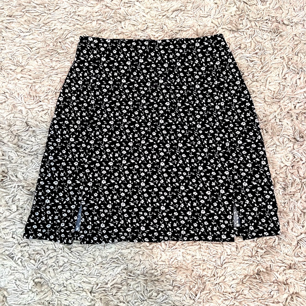 Brandy Melville | John Galt Floral Skirt